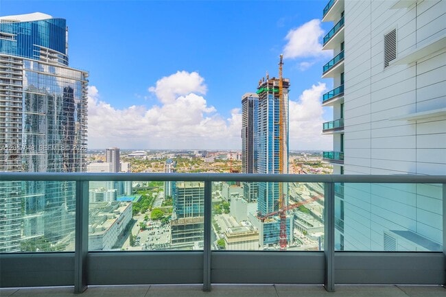 Building Photo - 900 Biscayne Blvd