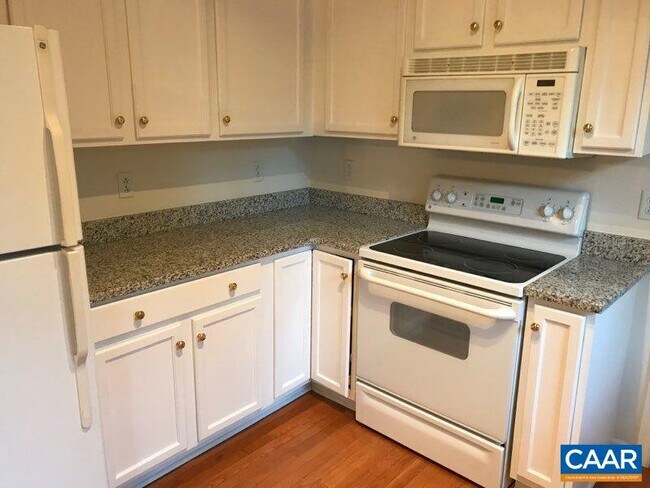 Building Photo - 252 Snapdragon Rd