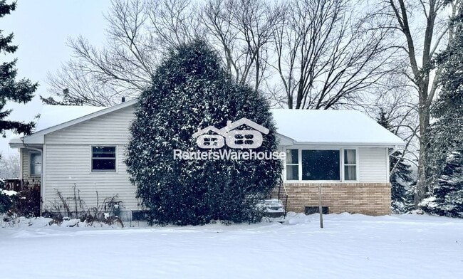 Building Photo - 8225 20th Ave N