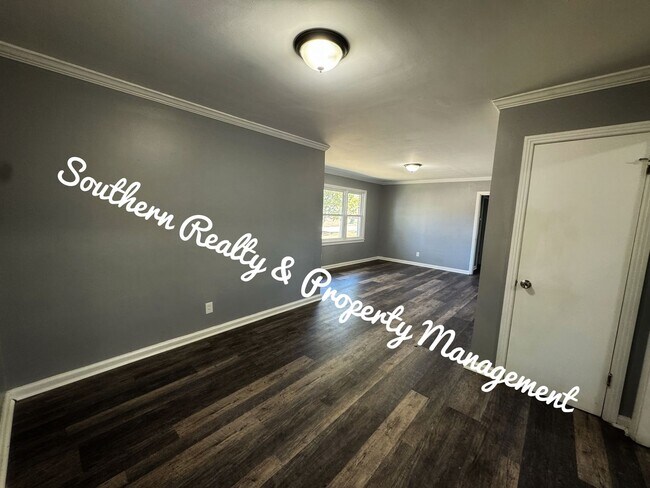 Building Photo - 1114 Druid Hills Dr