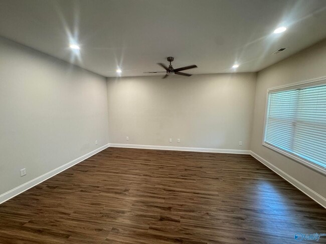 Building Photo - 151 Williams Pointe Boulevard SW