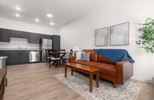 Building Photo - 1360 American Dr