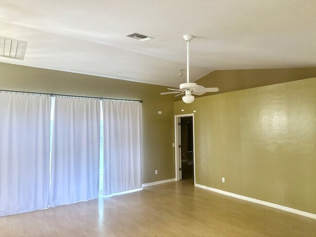 Building Photo - 2240 Safe Harbour Ct