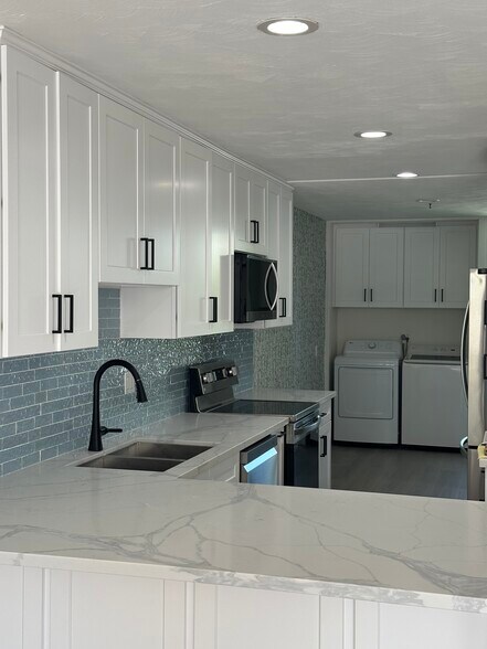 New Kitchen - 16512 Harbour Ln
