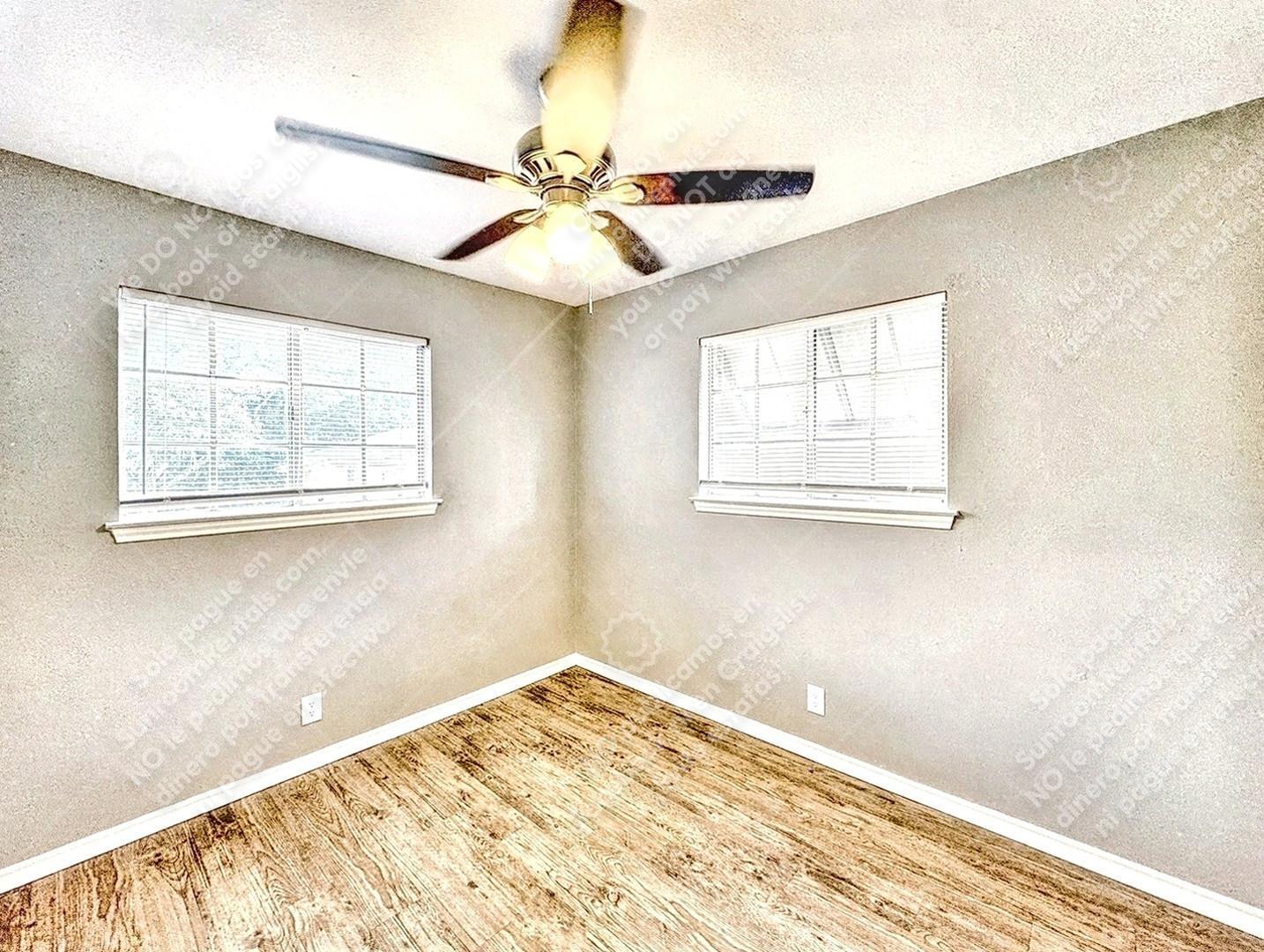 Building Photo - 844 E Sunshine Dr