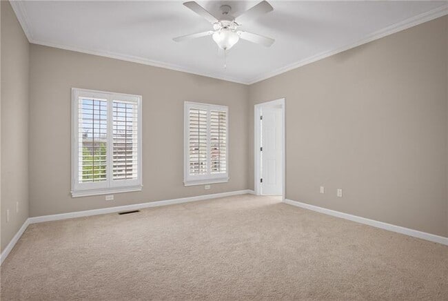 Building Photo - 402 Georgetowne Ct