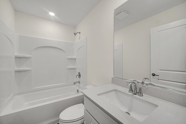 Building Photo - 349 Danforth Dr