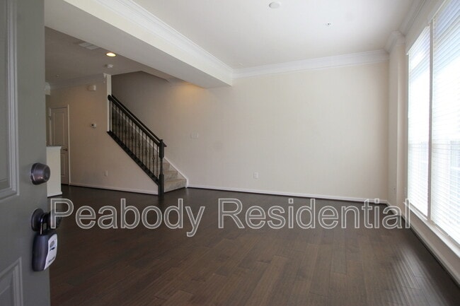 Building Photo - 13615 Air and Space Museum Pkwy