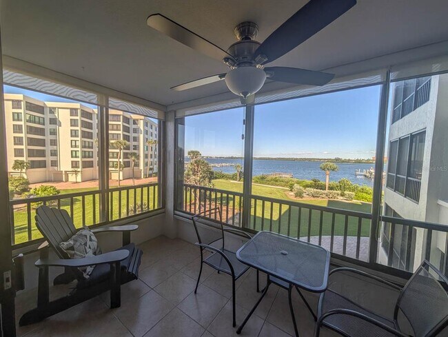 Building Photo - 8735 Midnight Pass Rd