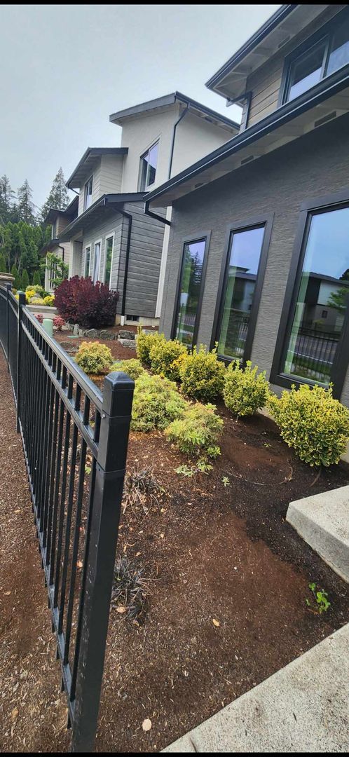 Building Photo - $3,800-Two-Story 4 Bedrooms, 2.5 Bathrooms Contemporary Home Awaits Your Tenancy!