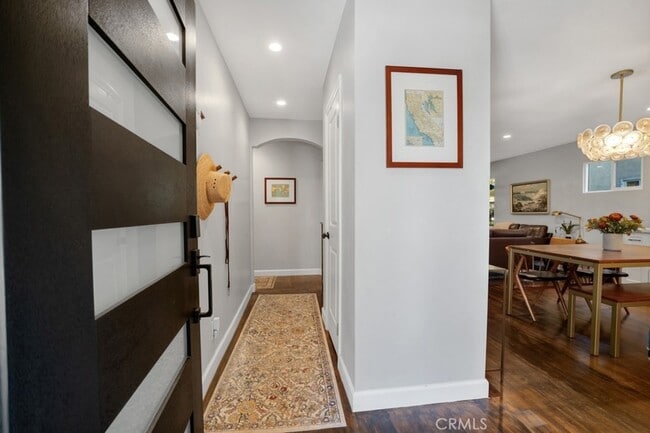 Building Photo - 22041 San Miguel St