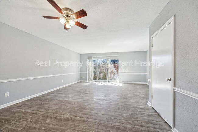 Building Photo - 3009 Falk Ct