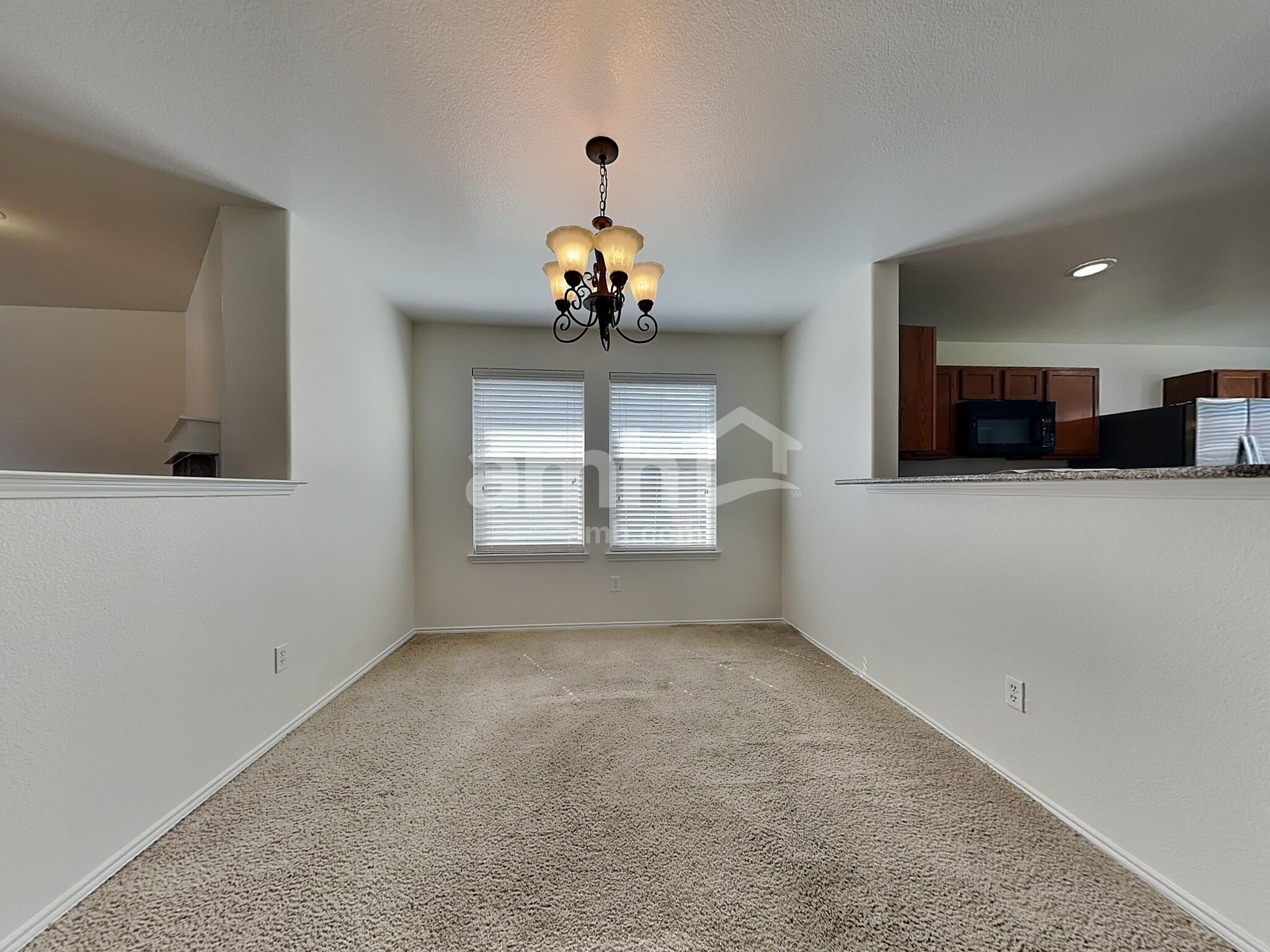 Building Photo - 63 Lantana Dr