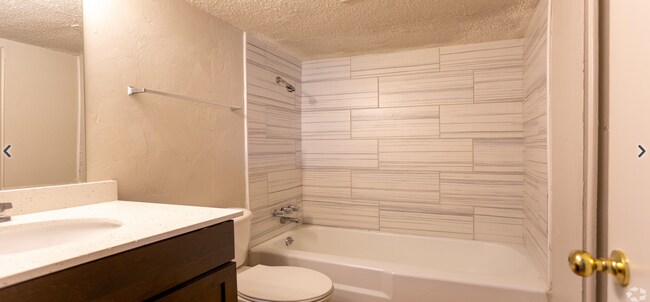 Building Photo - Renovated Apartment- Great OKC Location
