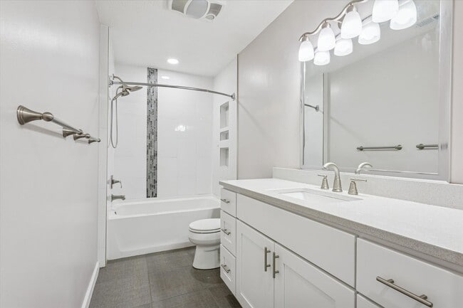 Building Photo - Quiet Coastal VA Yorktown Rental Near Bases