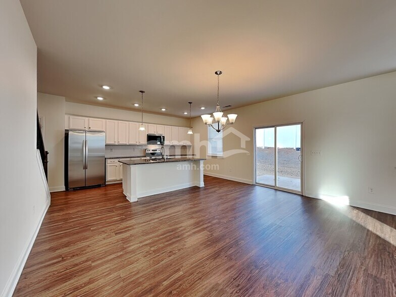 Building Photo - 119 Fairway Crossing Way