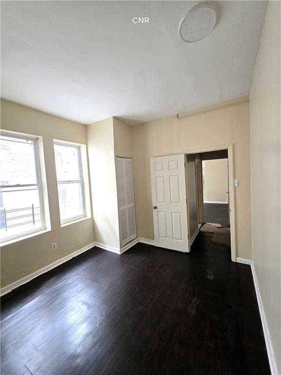 Building Photo - 662 Miller Ave