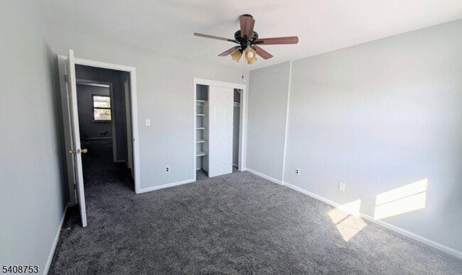 Building Photo - 104 Bluebird Dr