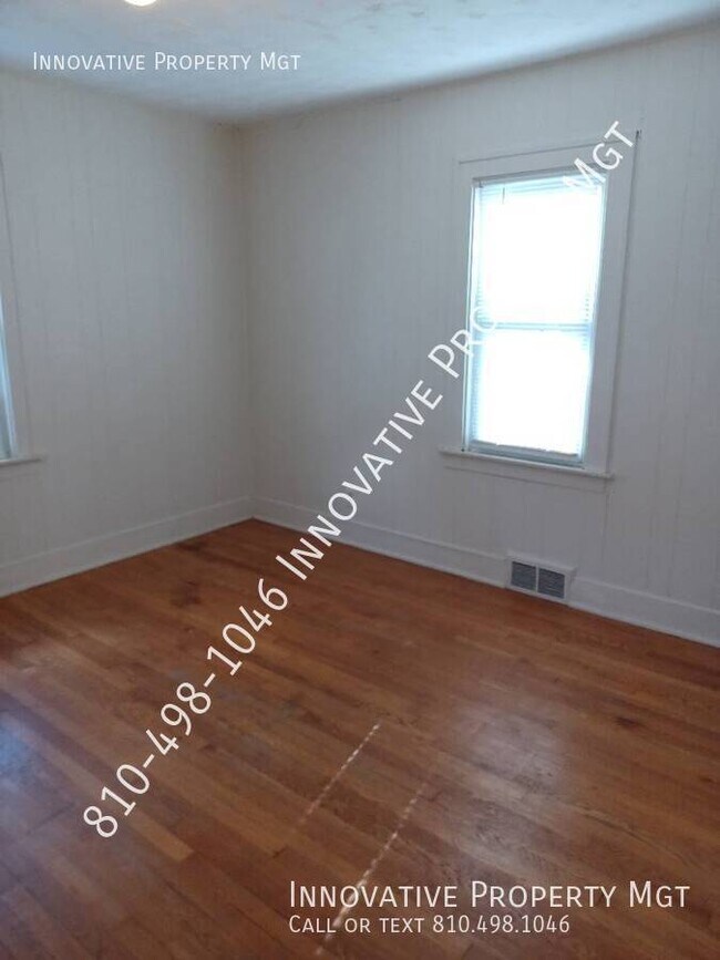 Building Photo - 5288 Richfield-