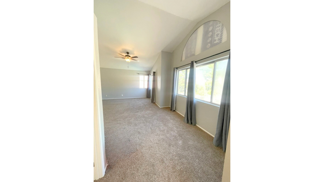 Building Photo - Temecula Pool Home - 4 Bed | 2.5 Bath