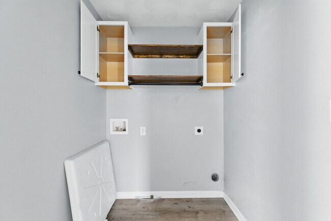 Building Photo - 1023 Snead Dr