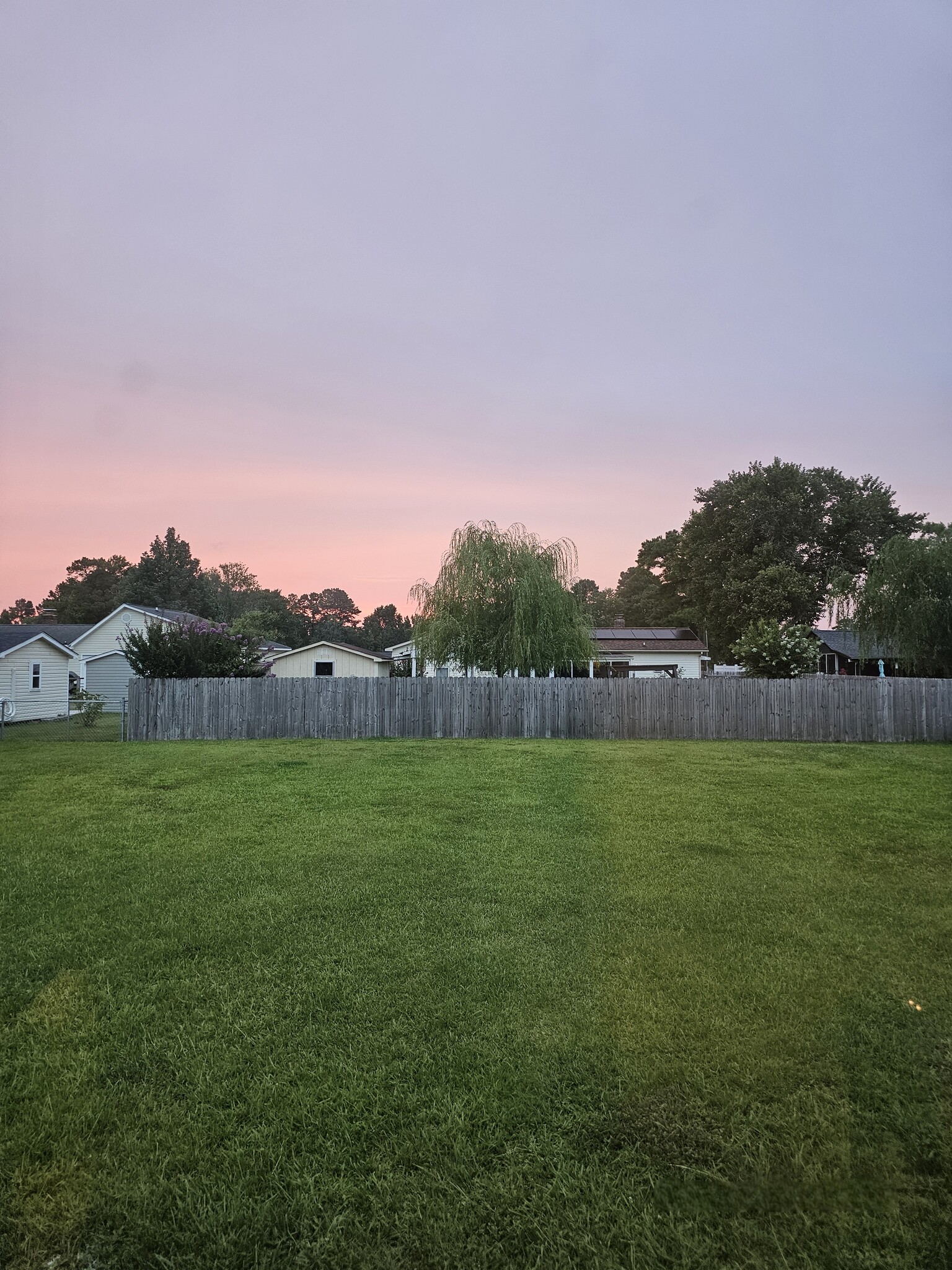 Beautiful backyard sunsets - 404 Rams Rd