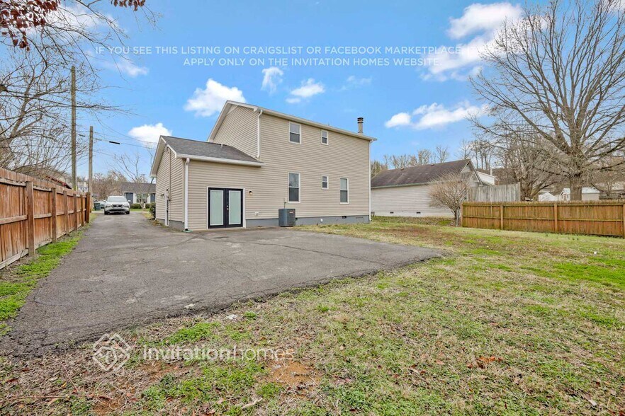 Building Photo - 1004 Carriage Way Ct