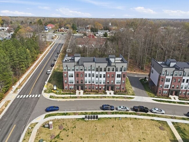 Building Photo - 13353 Coalfield Station Ln