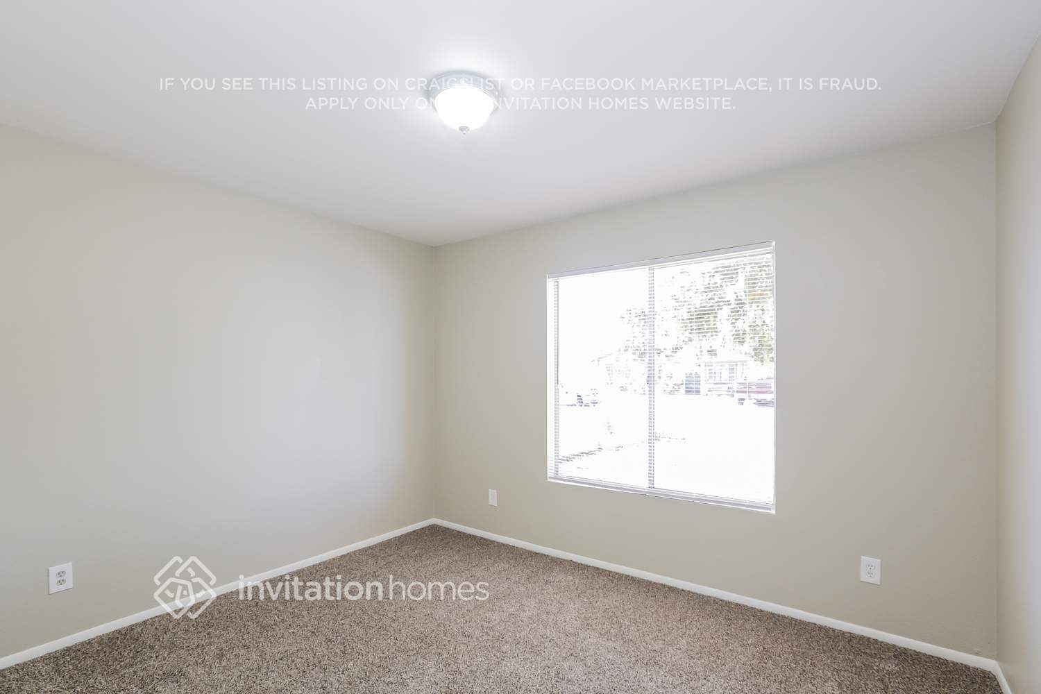 Building Photo - 10902 W Montecito Ave