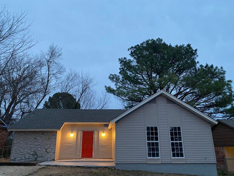 Primary Photo - 5096 Breckenwood Dr