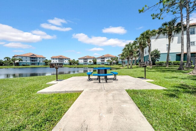 Building Photo - 7607 Southern Brook Bend