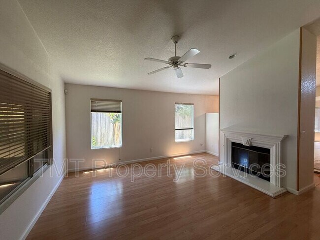 Building Photo - 6413 Noble House Ct