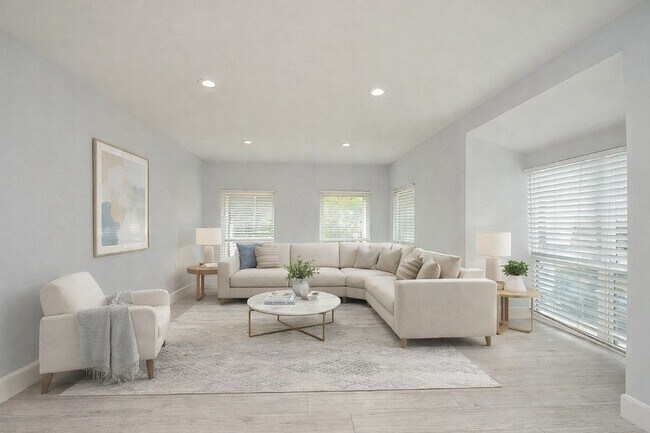 Building Photo - 12633 Memorial Dr