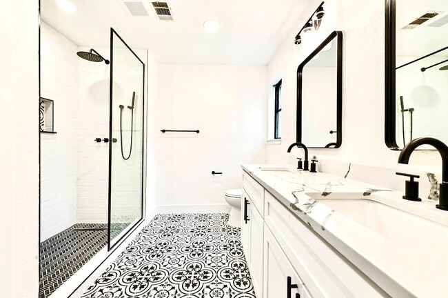 Building Photo - 17307 Eden Ct