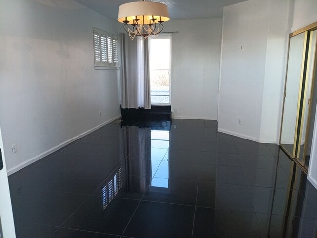 Building Photo - 3 Bedroom, 2.5 Bathroom Home! Schedule a Showing Soon!