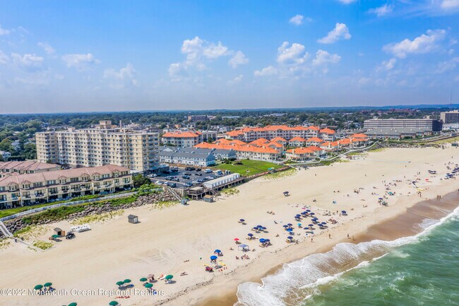 Building Photo - 675 Ocean Ave N