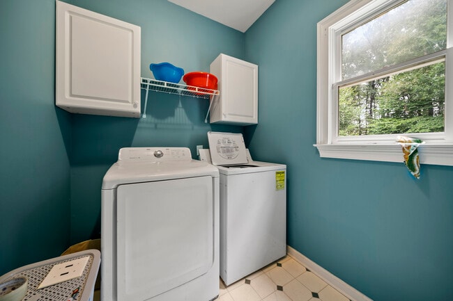 Building Photo - 442 Chatfield Pointe NW