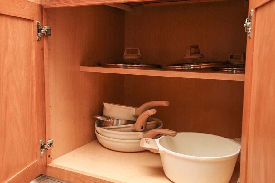 Building Photo - 809 N. SHERMAN