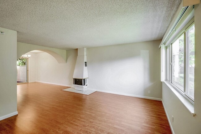 Building Photo - 436 Sierra Vista Ave