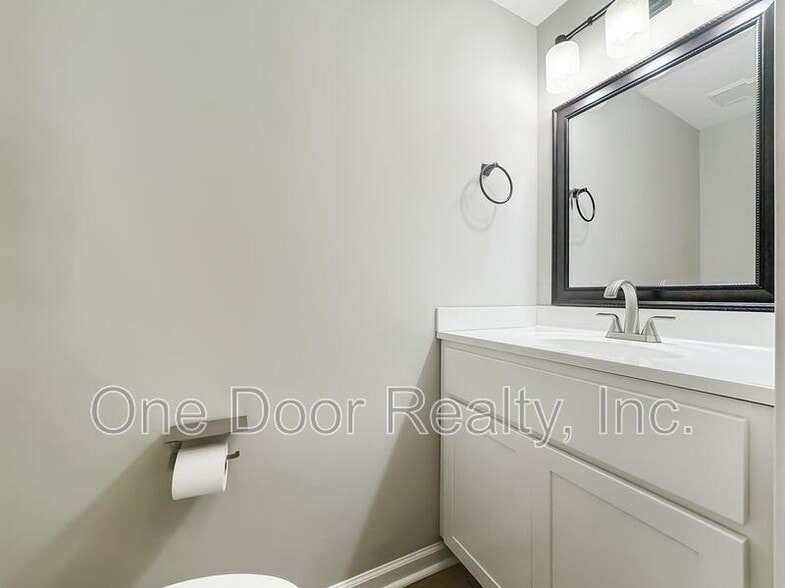 Building Photo - 6021 Allegheny Rd