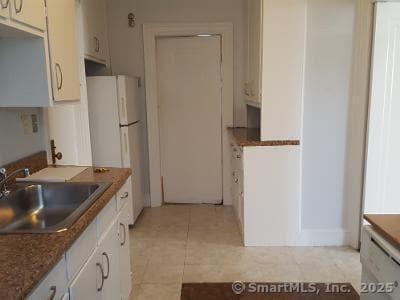 Building Photo - 211 Fountain St