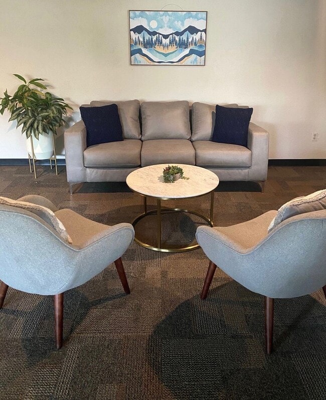 Building Photo - Remarkable 1 bedroom Condo in Governors Park