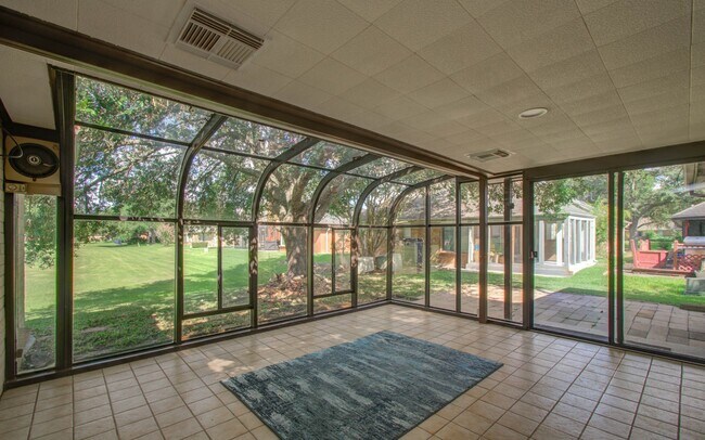 Building Photo - 806 Country Pl Blvd