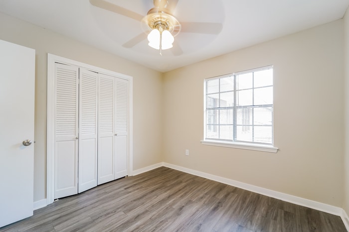 Building Photo - 209 Spanish Oak Dr