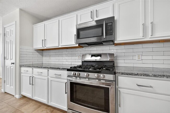 Building Photo - 5411 Losoya Ct