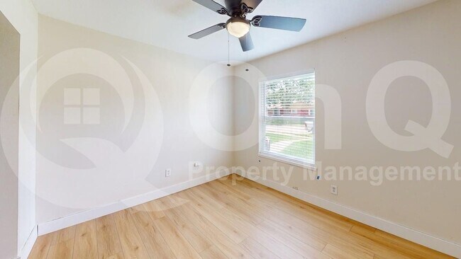 Building Photo - 2929 Holy Cross Ln
