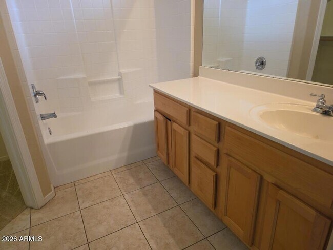 Building Photo - 3212 E Kerry Ln