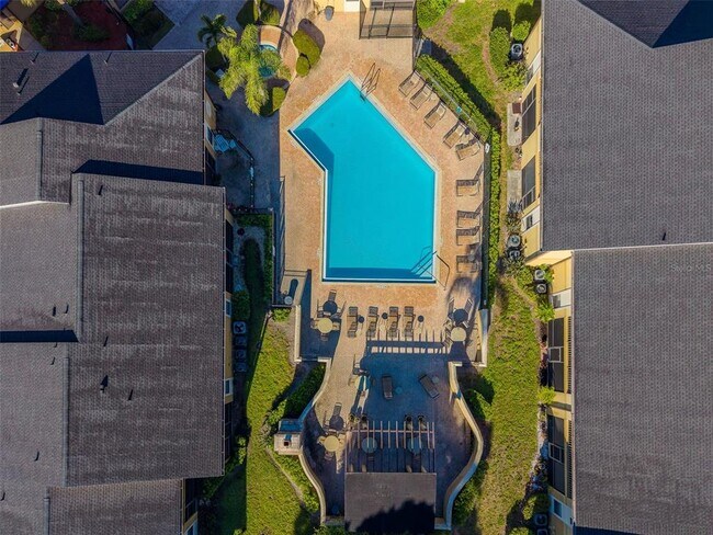 Building Photo - 12293 Sailwinds Dr