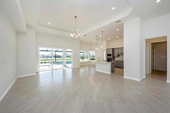 Building Photo - 12655 Wellen Golf St