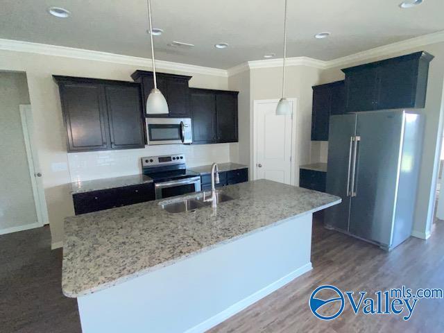 Building Photo - 609 Willow Crest Ln SW